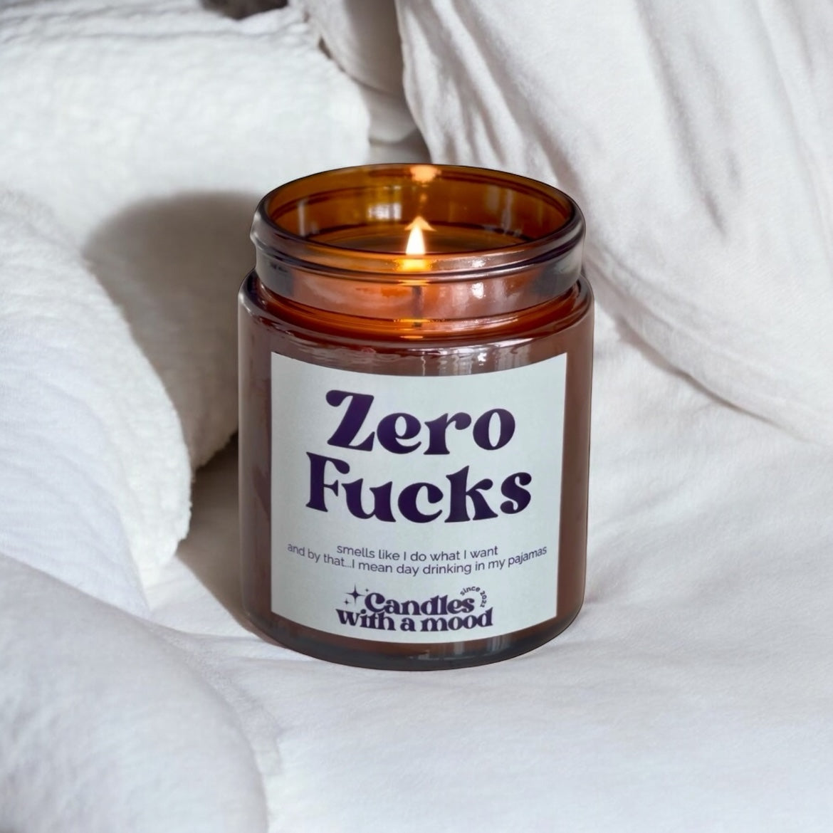 Lumânare parfumată din ceară de soia ZERO FUCKS sandalwood - black pepper - cotton 250g