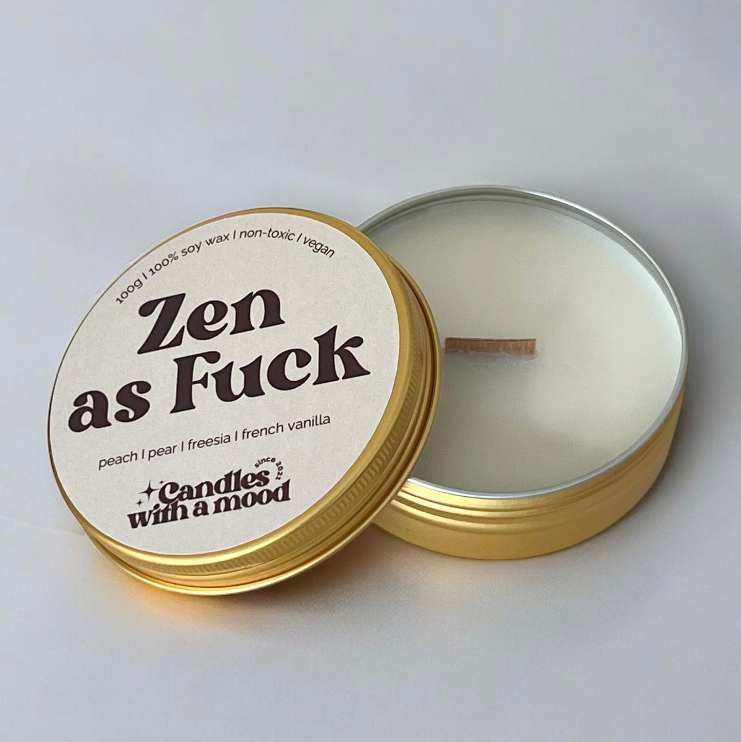 Lumânare parfumată din ceară de soia ZEN AS FUCK peach - pear - freesia - french vanilla 100g