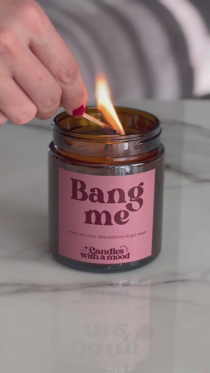 Lumânare parfumată din ceară de soia BANG ME black orchid - amber - spicy cinnamon 250g